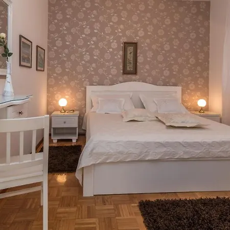 Apartment Apartment Slavica-2 By Interhome *